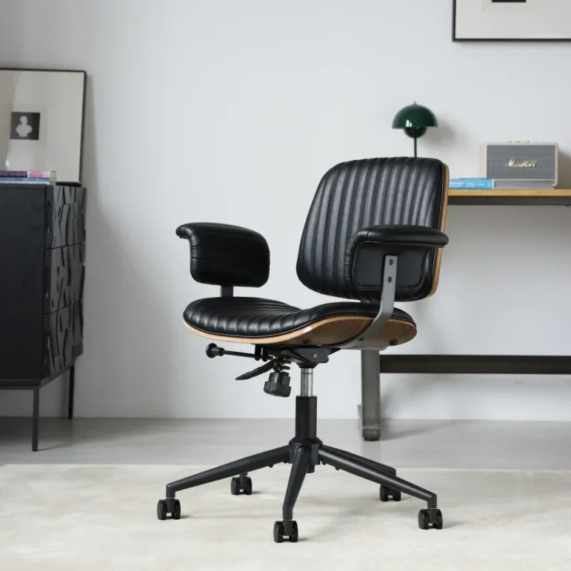 Chaise de bureau mid-century en simili cuir surpiqué