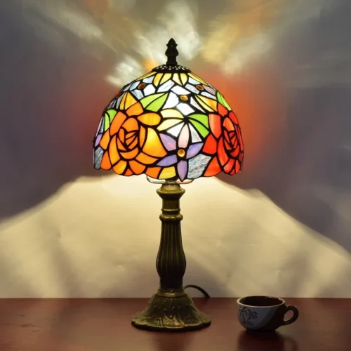 Lampe de table en vitrail style Tiffany, 10 motifs