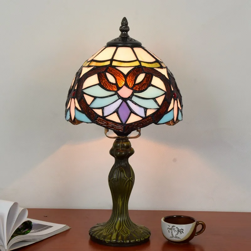 Lampe de table en vitrail style Tiffany, 10 motifs