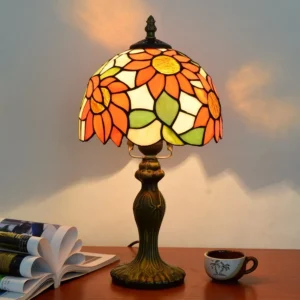 Lampe de table en vitrail style Tiffany, 10 motifs
