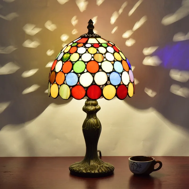 Lampe de table en vitrail style Tiffany, 10 motifs