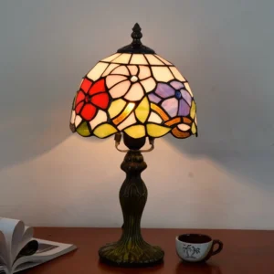 Lampe de table en vitrail style Tiffany, 10 motifs