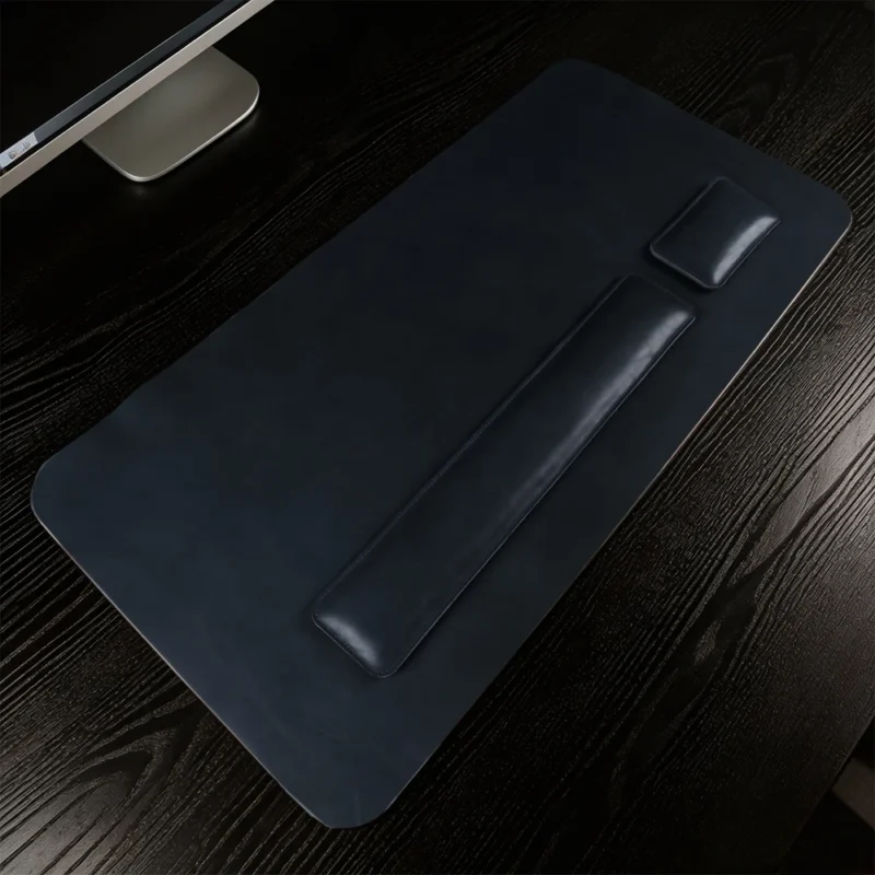 Sous-main en cuir véritable pleine fleur, fait main – Bleu nuit Sous-main en cuir véritable pleine fleur, fait main – Bleu nuit