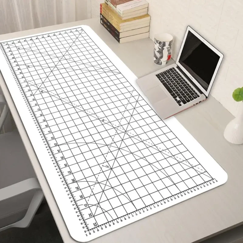 Sous-main quadrillé façon tapis de découpe – Blanc Sous-main quadrillé façon tapis de découpe – Blanc