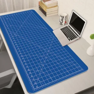 Sous-main quadrillé façon tapis de découpe – Bleu Sous-main quadrillé façon tapis de découpe – Bleu